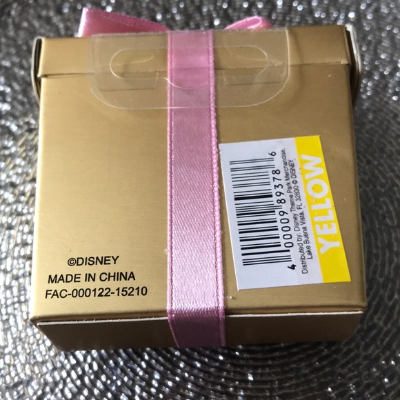 Disney birthday month pin new in box with tag - Picture 3 of 7